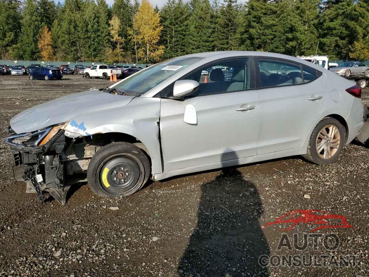 HYUNDAI ELANTRA 2019 - 5NPD84LF2KH407809