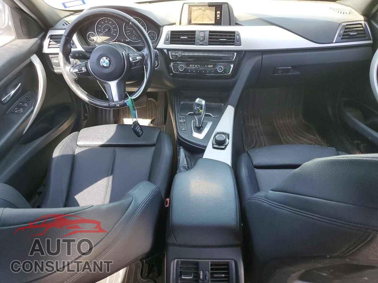 BMW 320 2017 - WBA8E1G36HNU15801