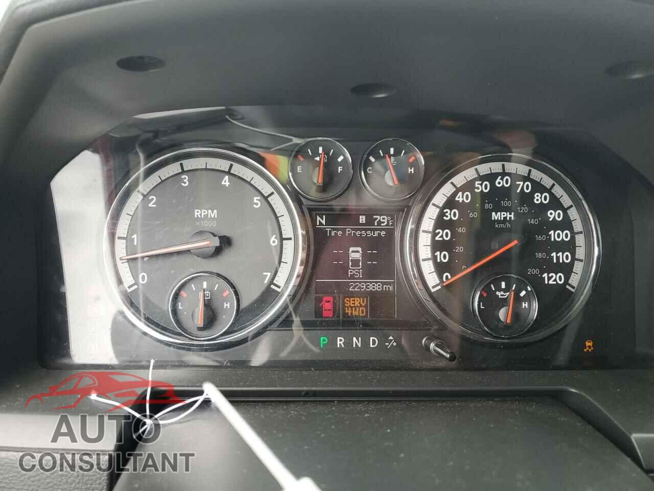 DODGE RAM 1500 2012 - 1C6RD7MT2CS270064