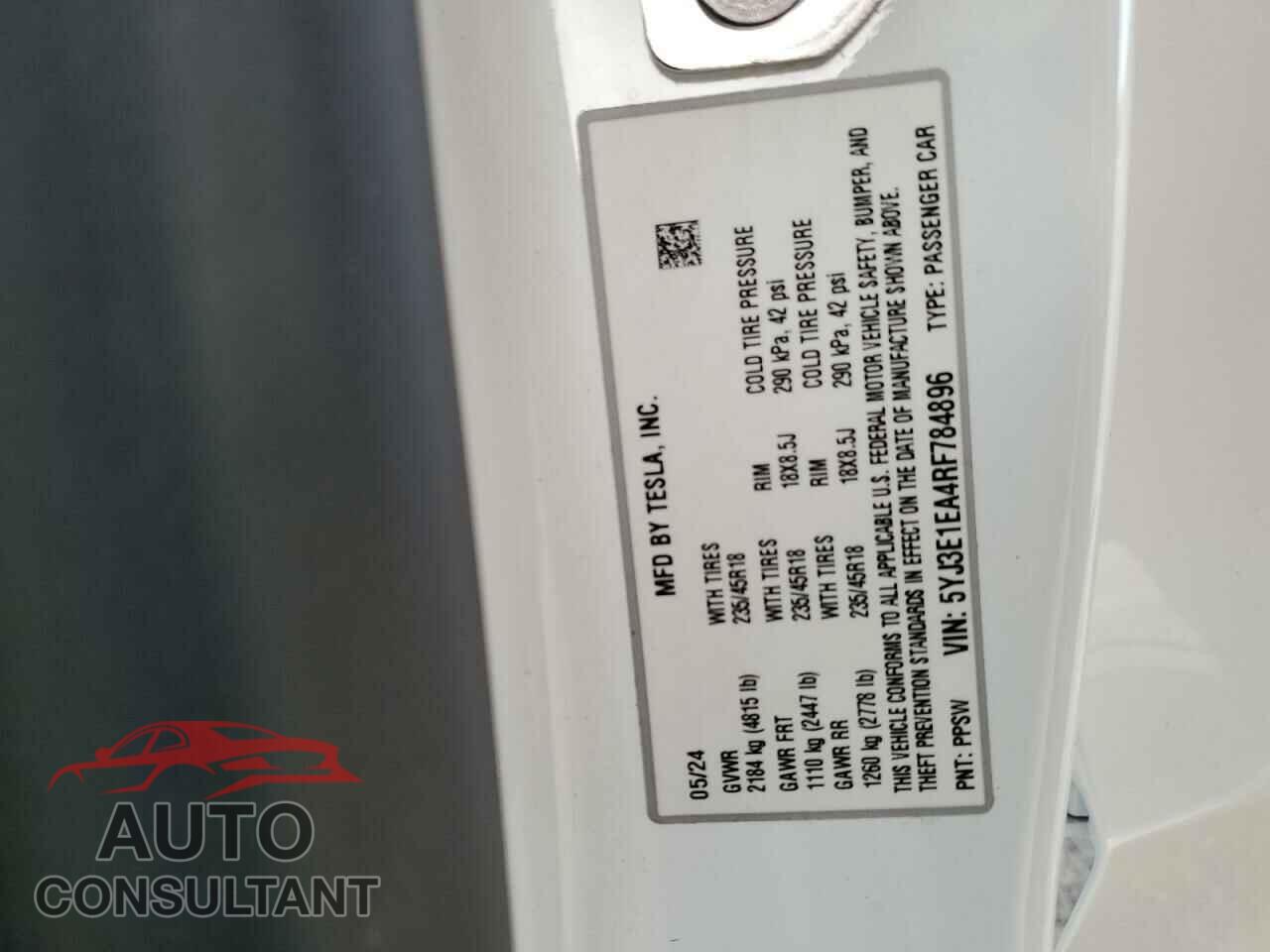 TESLA MODEL 3 2024 - 5YJ3E1EA4RF784896