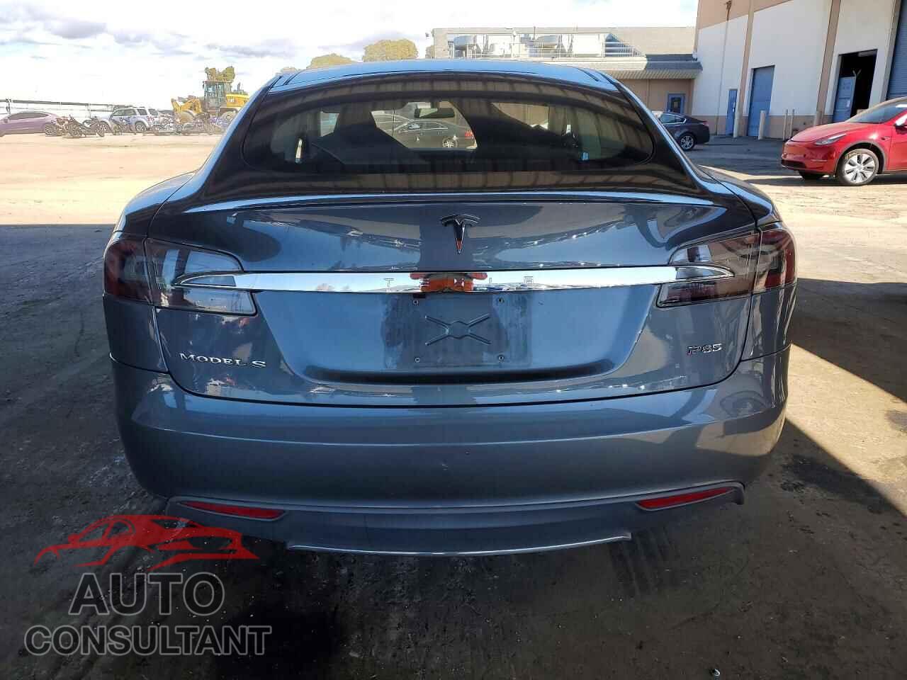 TESLA MODEL S 2013 - 5YJSA1CP0DFP08535