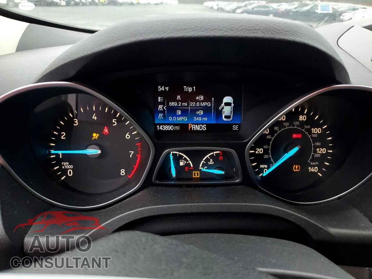 FORD ESCAPE 2017 - 1FMCU9G98HUB46219
