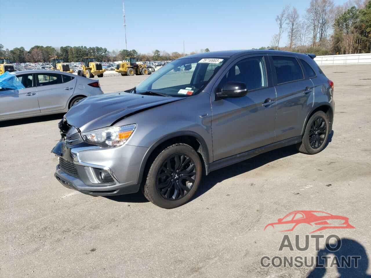 MITSUBISHI OUTLANDER 2018 - JA4AR3AUXJU015588