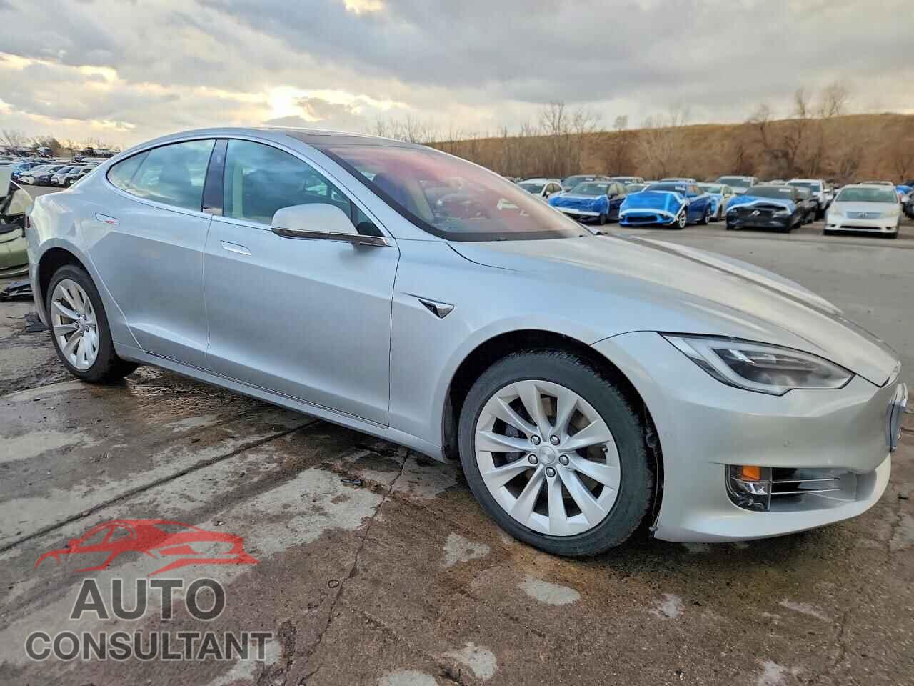 TESLA MODEL S 2017 - 5YJSA1E21HF225000
