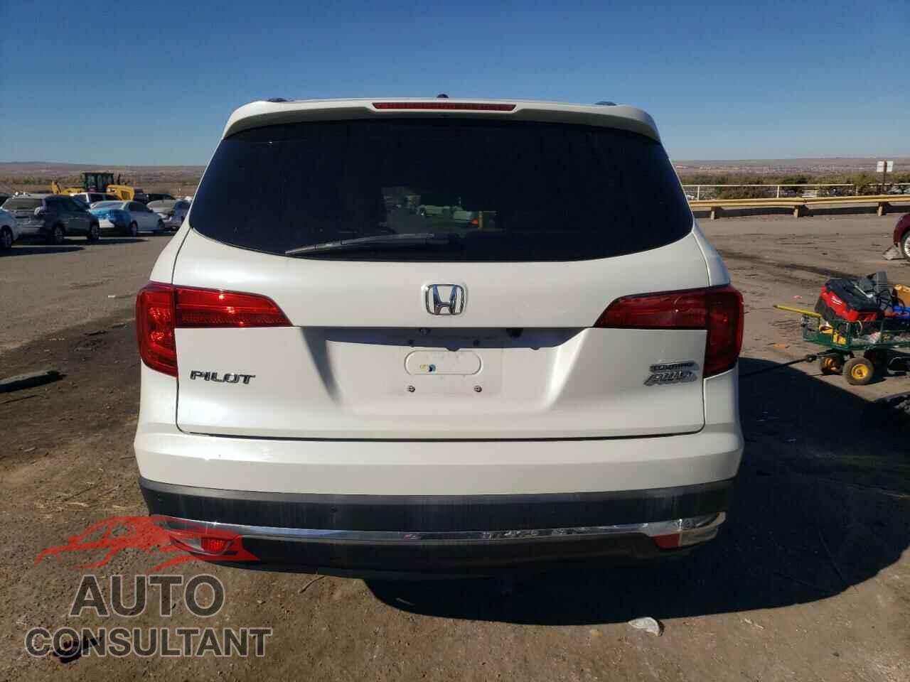 HONDA PILOT 2017 - 5FNYF6H94HB007909