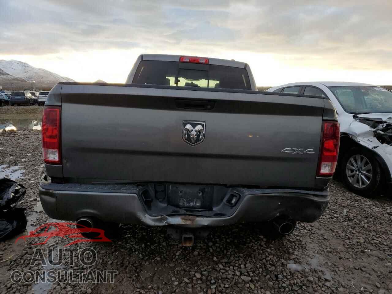 DODGE RAM 1500 2012 - 1C6RD7FT5CS167489