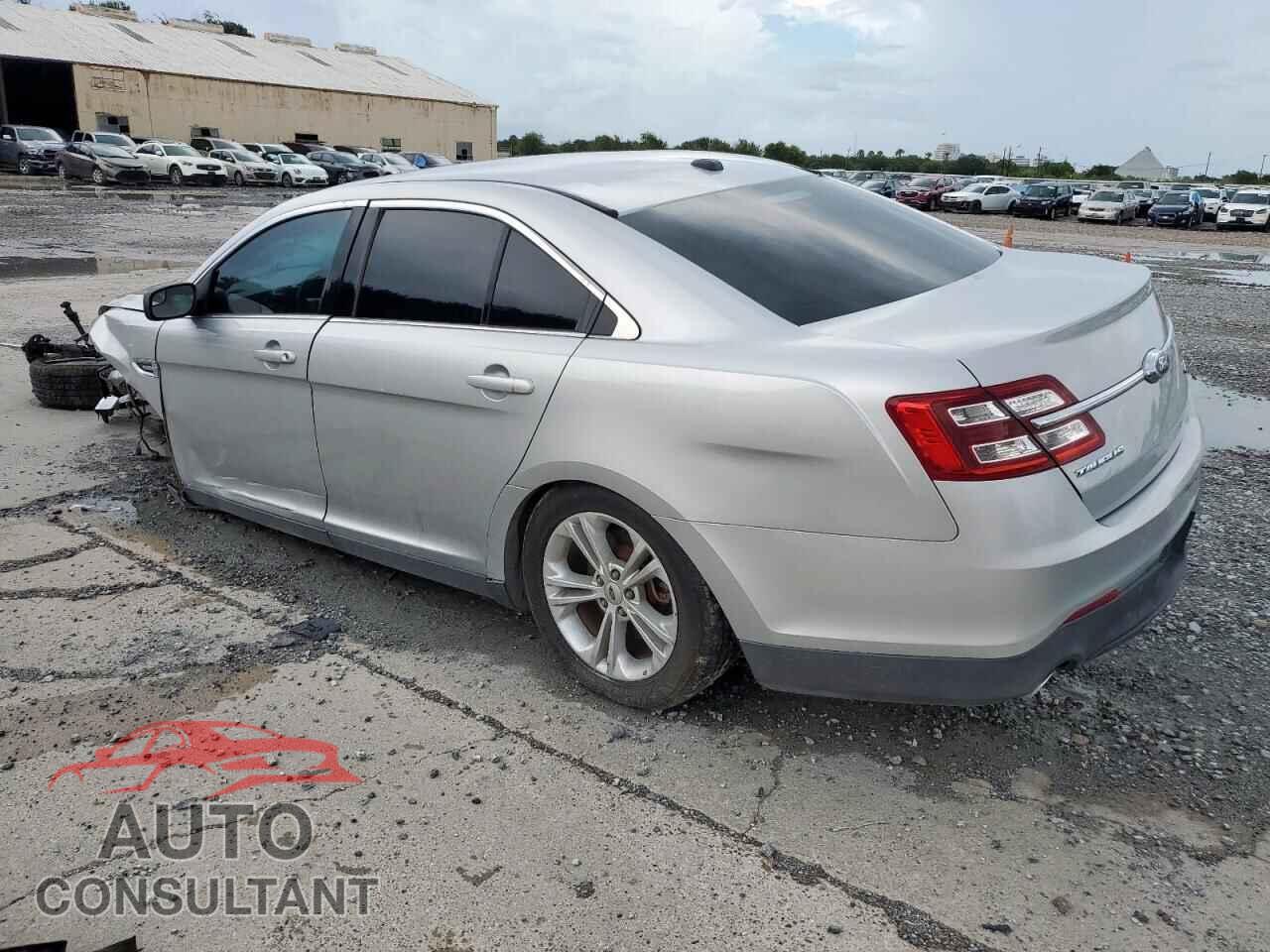 FORD TAURUS 2017 - 1FAHP2D88HG108787