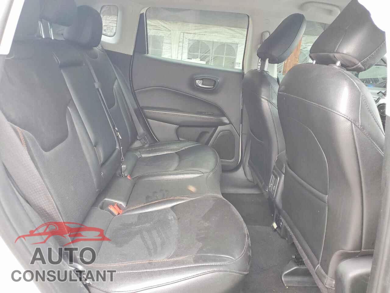 JEEP COMPASS 2021 - 3C4NJDCB4MT511176