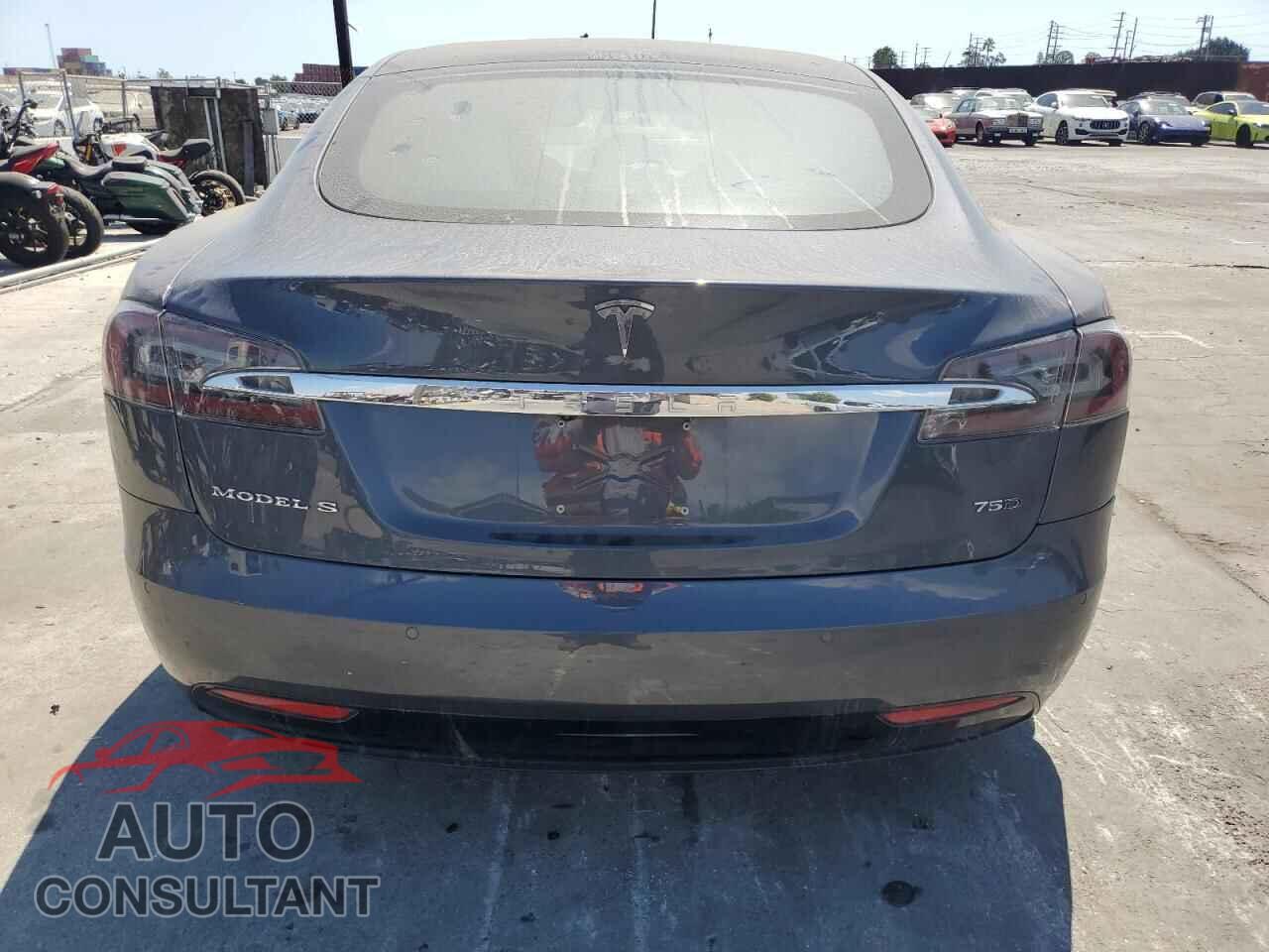 TESLA MODEL S 2018 - 5YJSA1E25JF247877