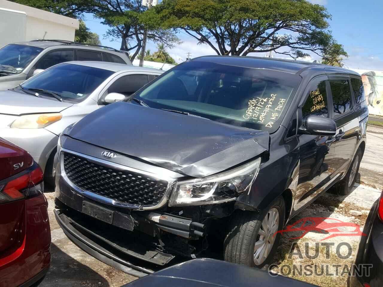 KIA SEDONA 2018 - KNDMA5C17J6372109