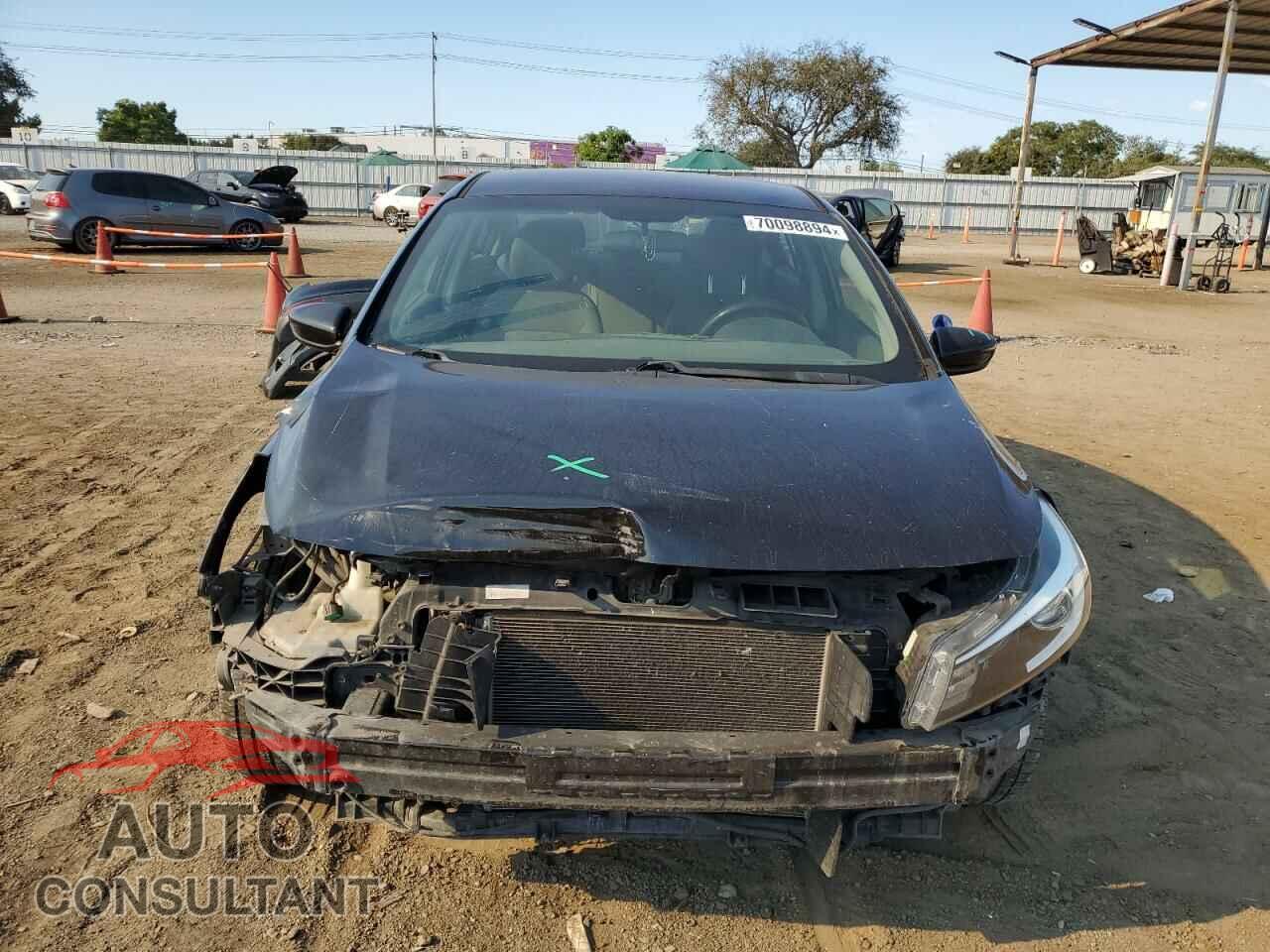 KIA FORTE 2017 - 3KPFK4A76HE082651