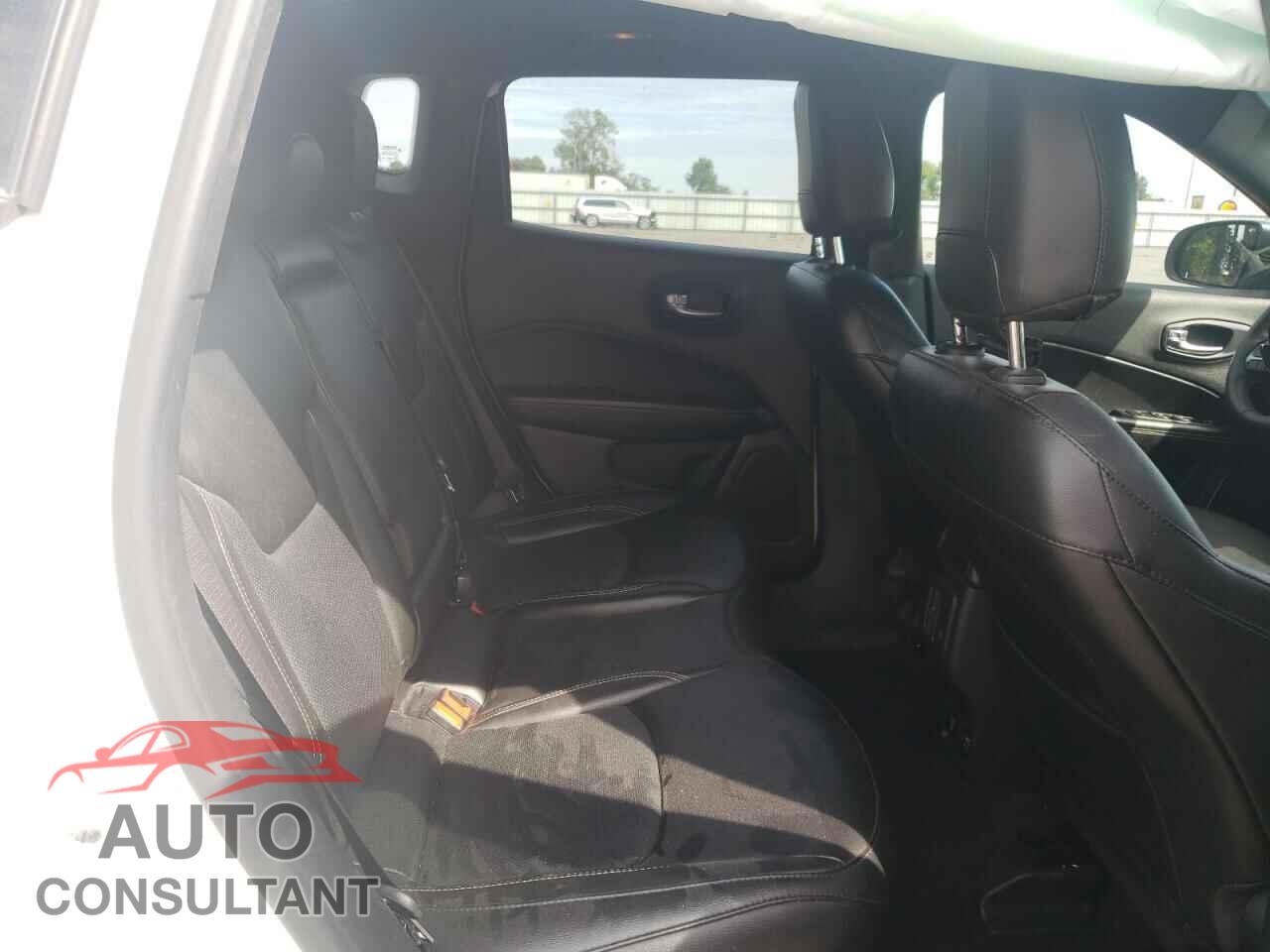 JEEP COMPASS 2021 - 3C4NJCEB5MT581101