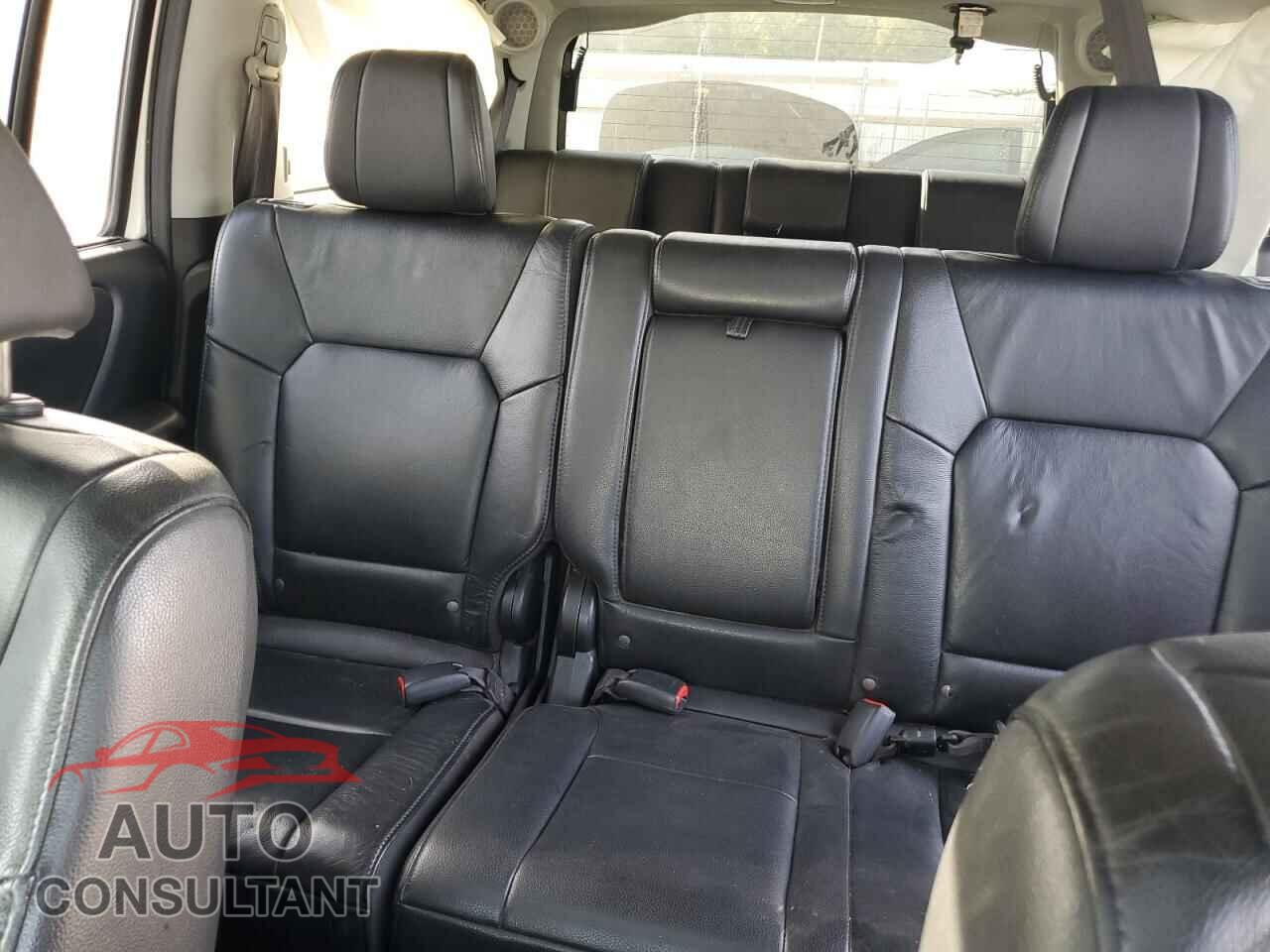 HONDA PILOT 2013 - 5FNYF4H9XDB076120