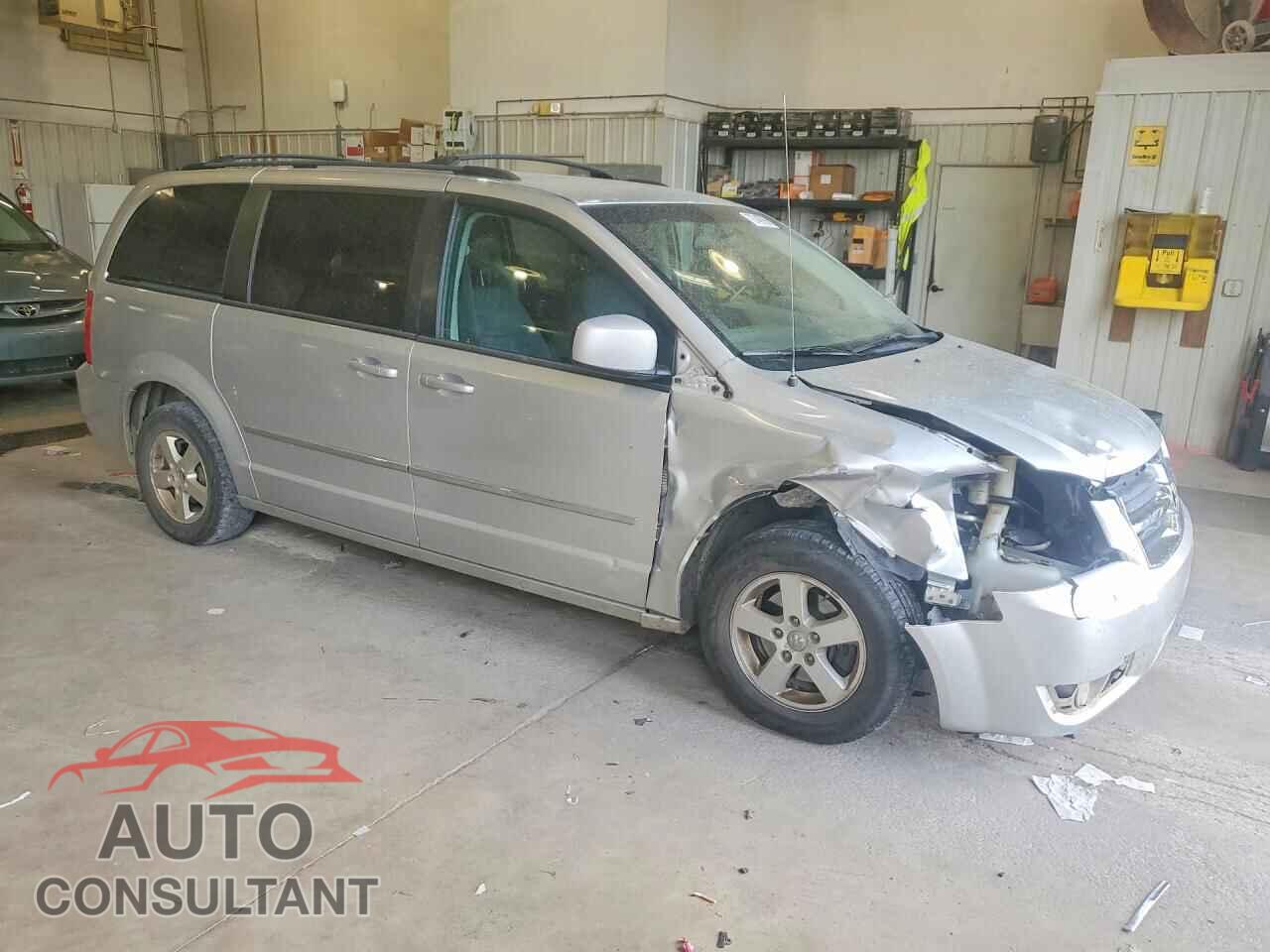 DODGE CARAVAN 2010 - 2D4RN5D17AR215930