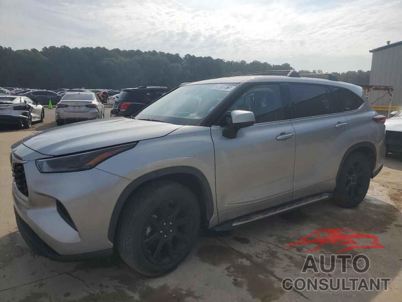 TOYOTA HIGHLANDER 2022 - 5TDCZRAH1NS546810