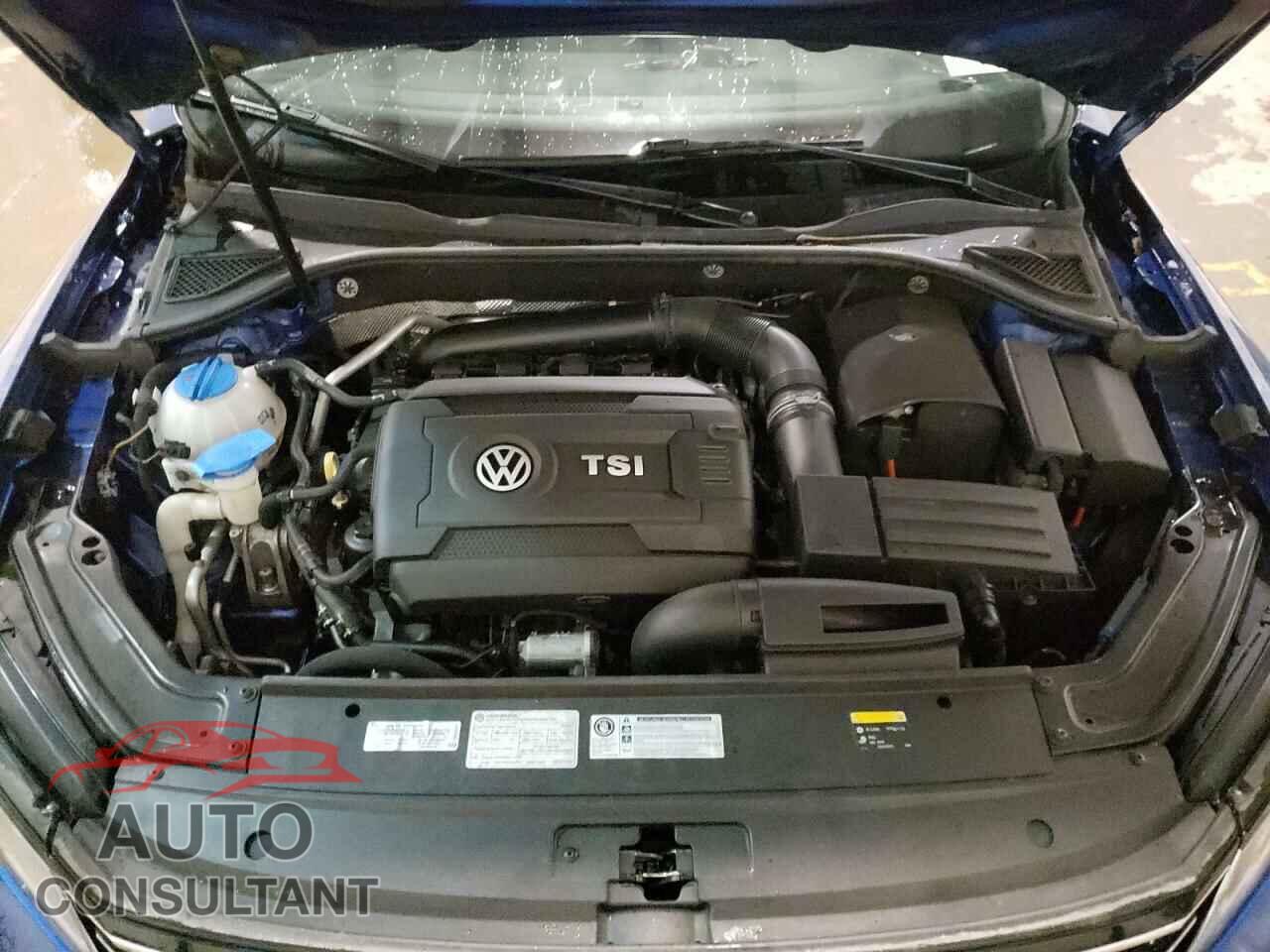 VOLKSWAGEN PASSAT 2017 - 1VWAT7A38HC020744
