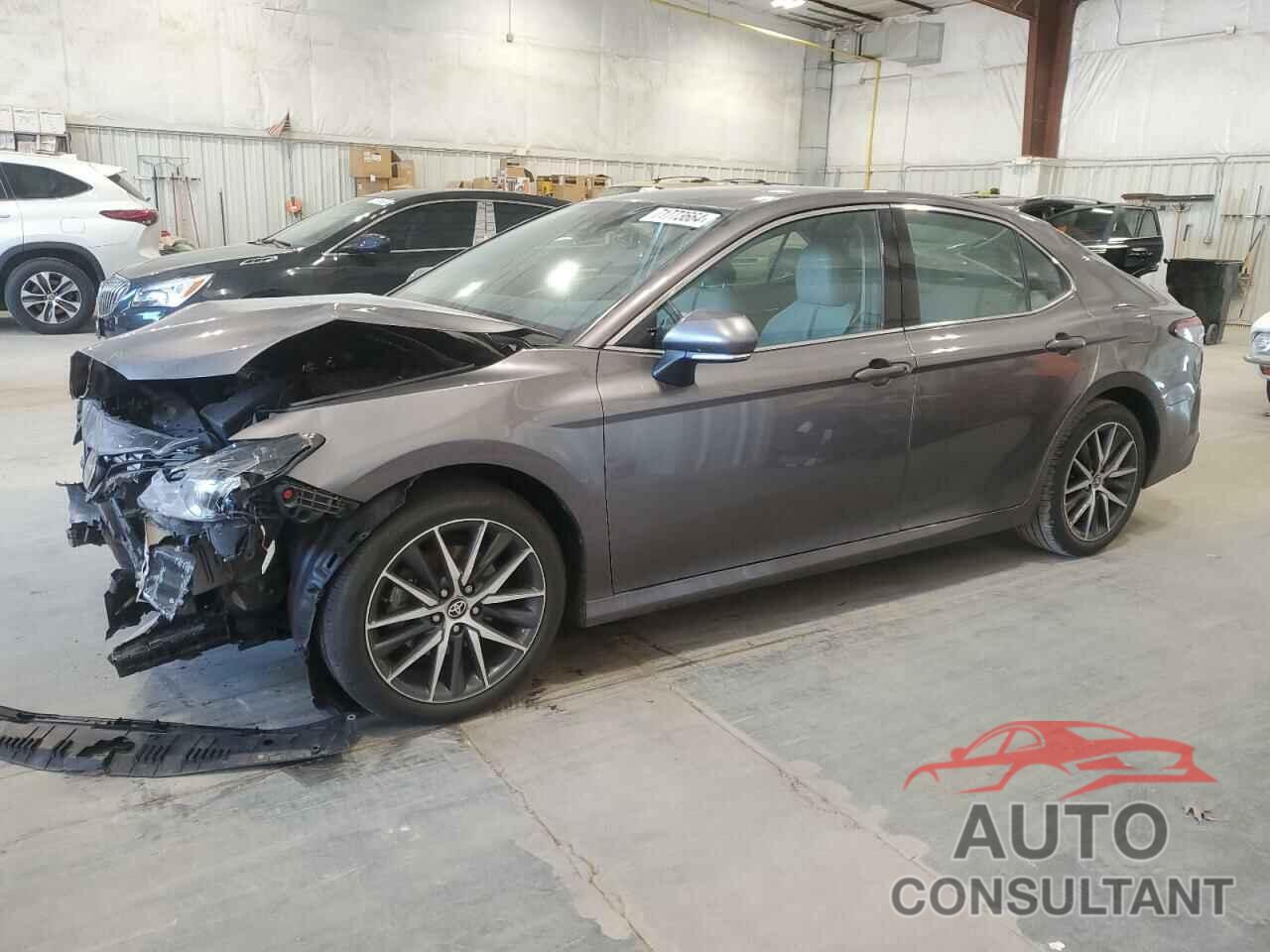 TOYOTA CAMRY 2022 - 4T1F11AK0NU063737