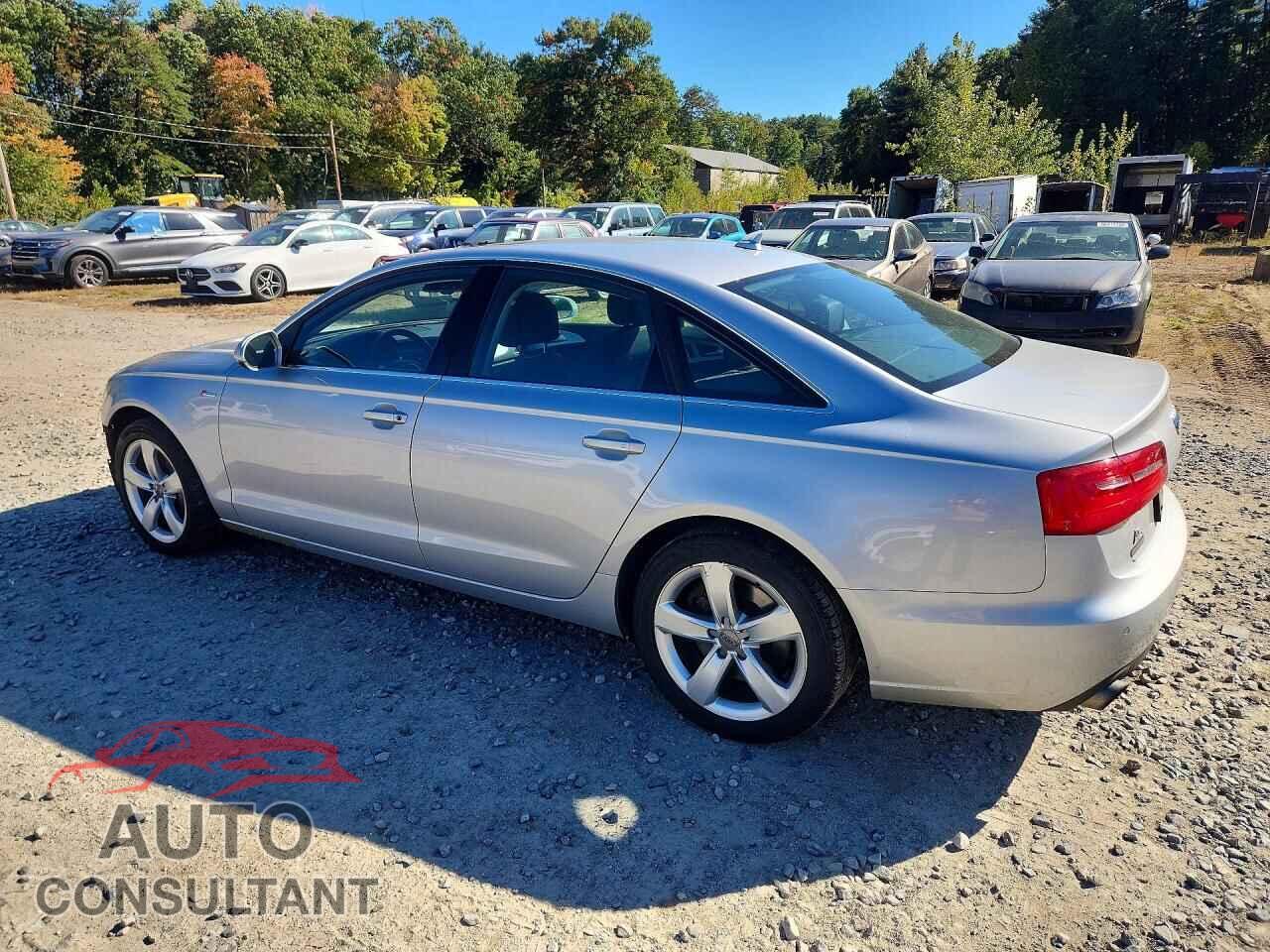 AUDI A6 2012 - WAUGGAFC0CN061340