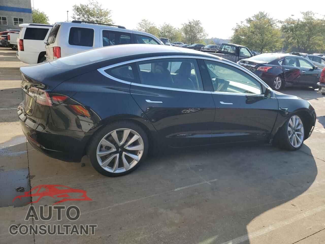 TESLA MODEL 3 2018 - 5YJ3E1EA4JF175781