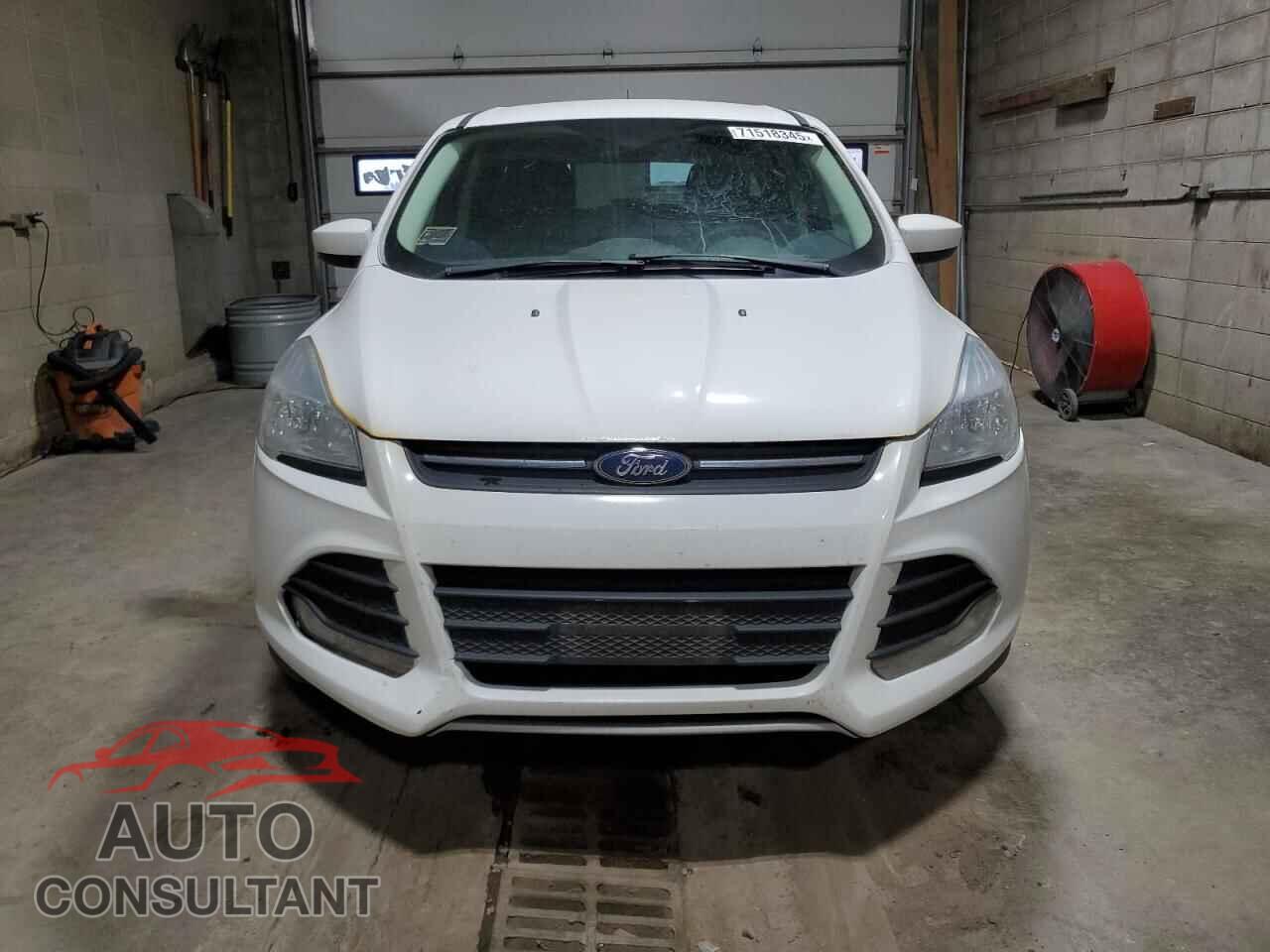 FORD ESCAPE 2016 - 1FMCU9GX1GUB63473