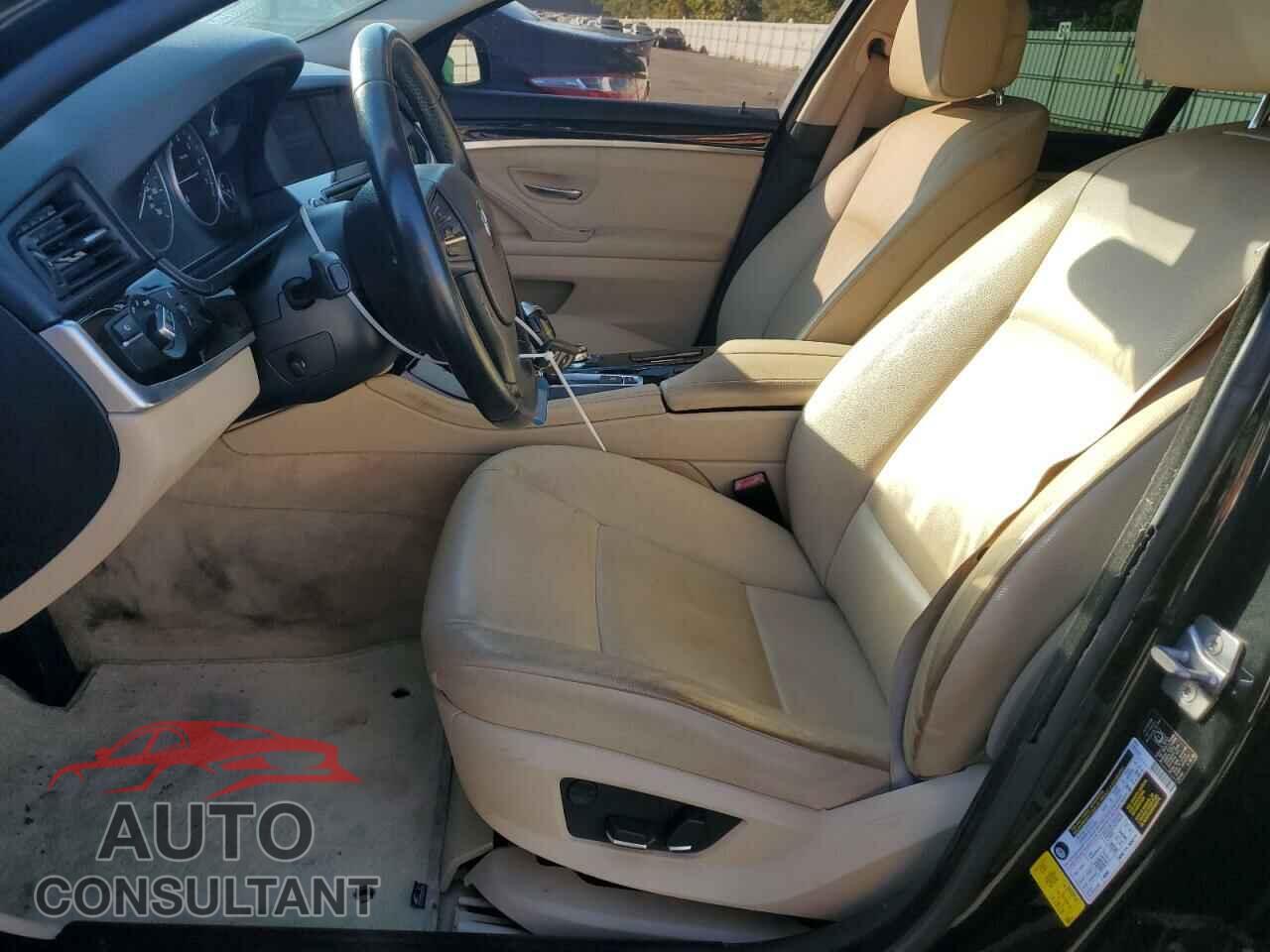 BMW 5 SERIES 2011 - WBAFR1C50BC749019