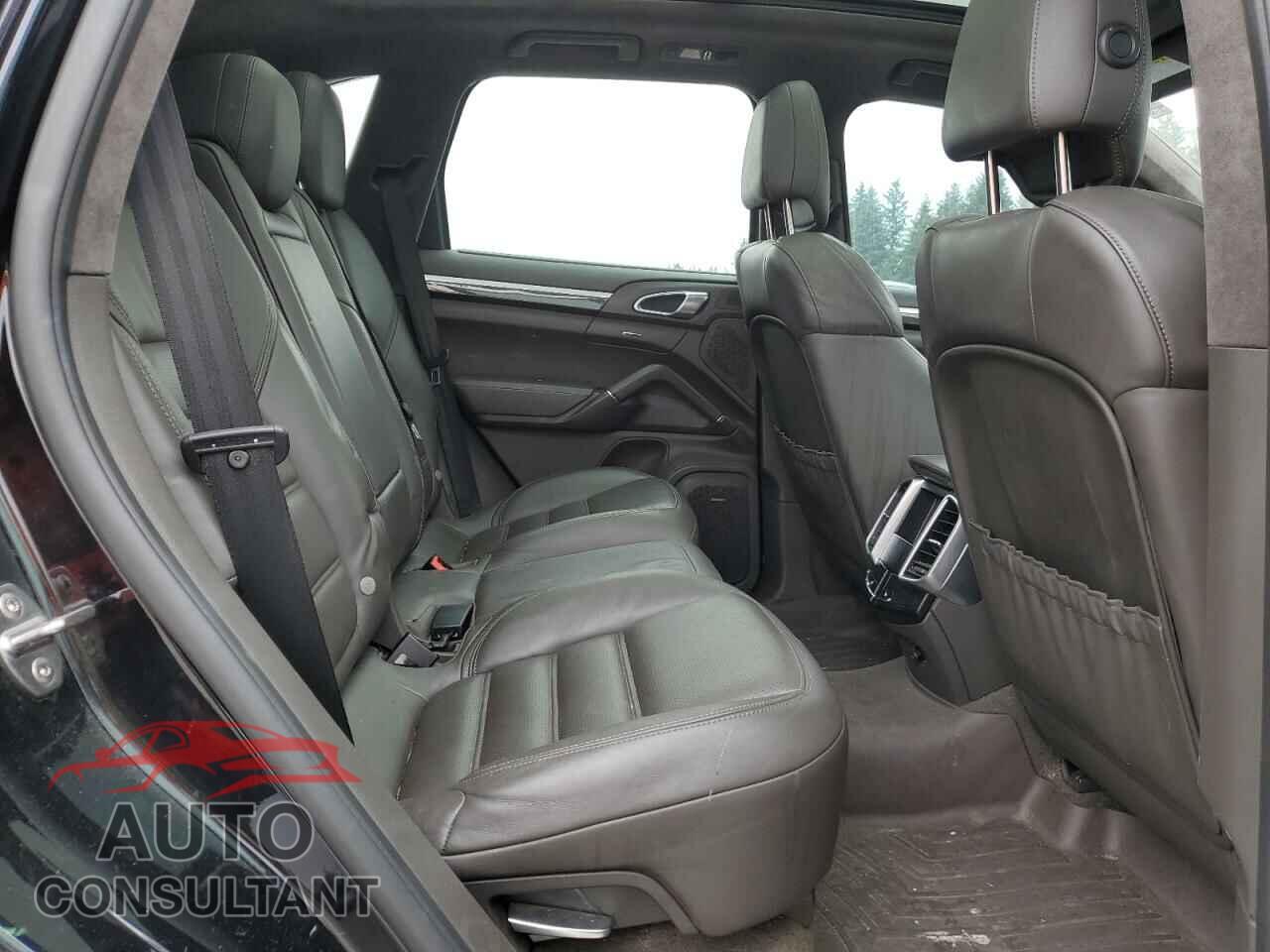 PORSCHE CAYENNE 2016 - WP1AC2A20GLA86585