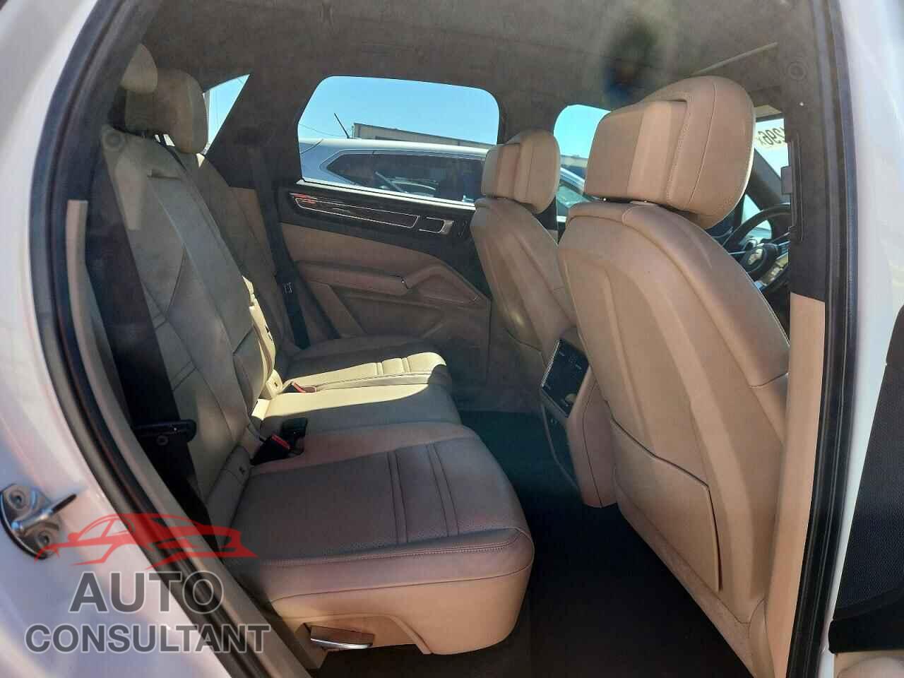PORSCHE CAYENNE 2021 - WP1AA2AY8MDA01461