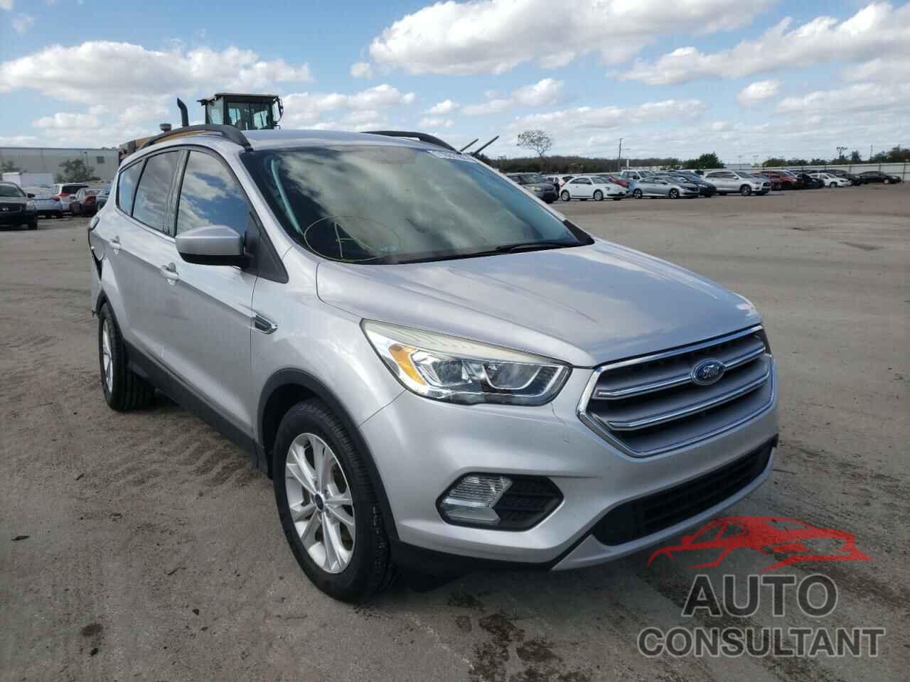 FORD ESCAPE 2017 - 1FMCU0GD7HUC19029