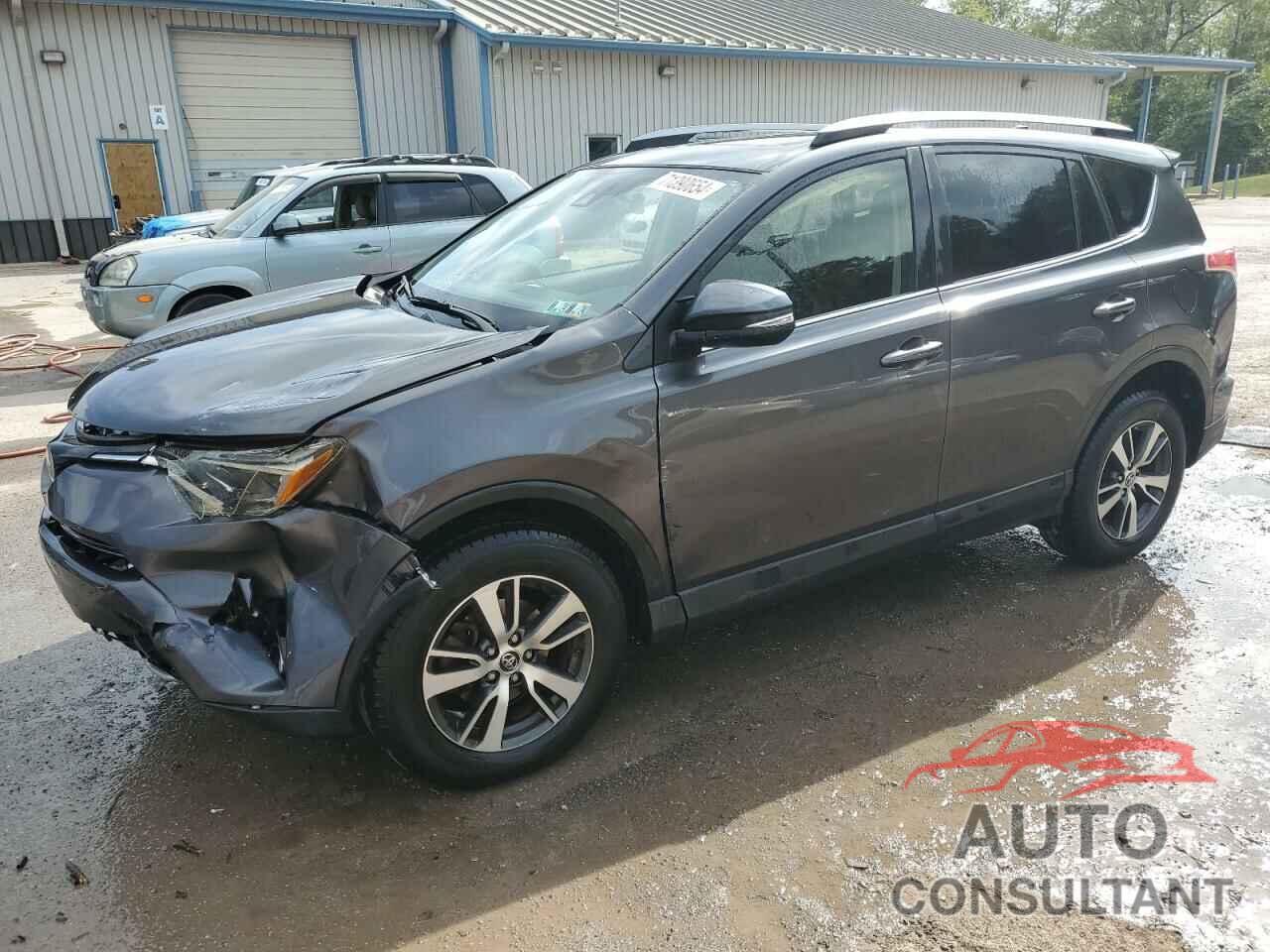 TOYOTA RAV4 2017 - JTMRFREV6HJ119370