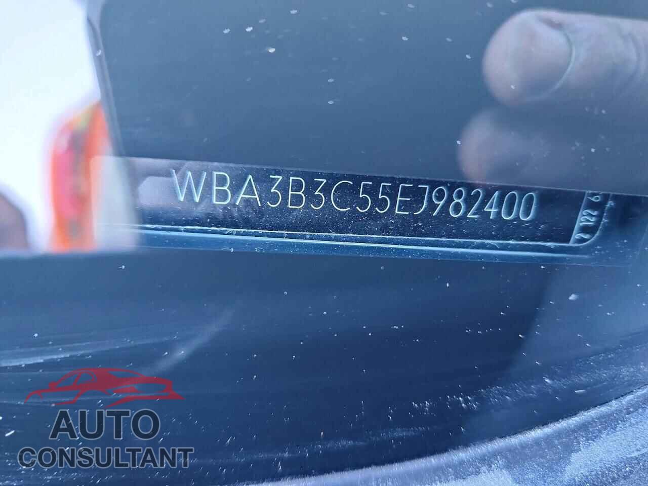 BMW 3 SERIES 2014 - WBA3B3C55EJ982400