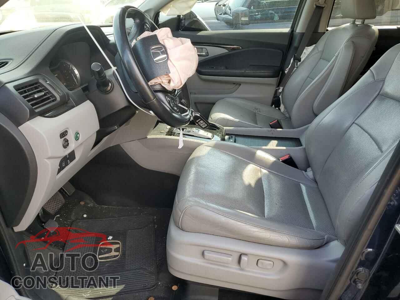HONDA PILOT 2017 - 5FNYF6H03HB001116