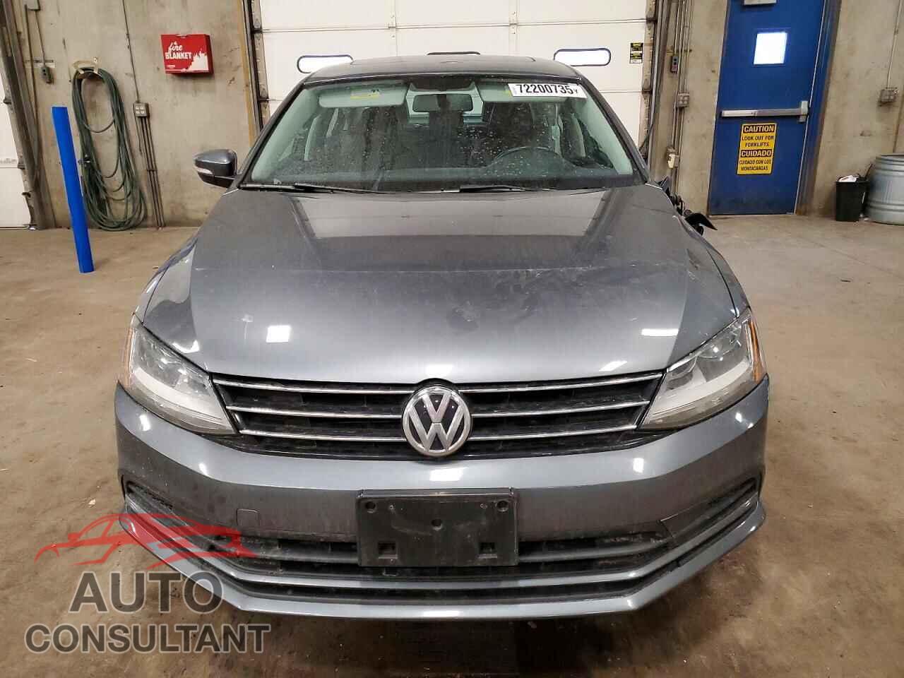 VOLKSWAGEN JETTA 2017 - 3VWDB7AJ3HM264637