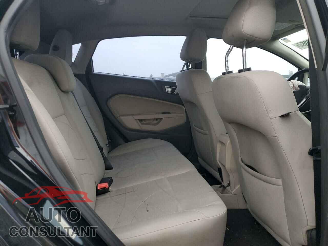 FORD FIESTA 2016 - 3FADP4EJ1GM109036