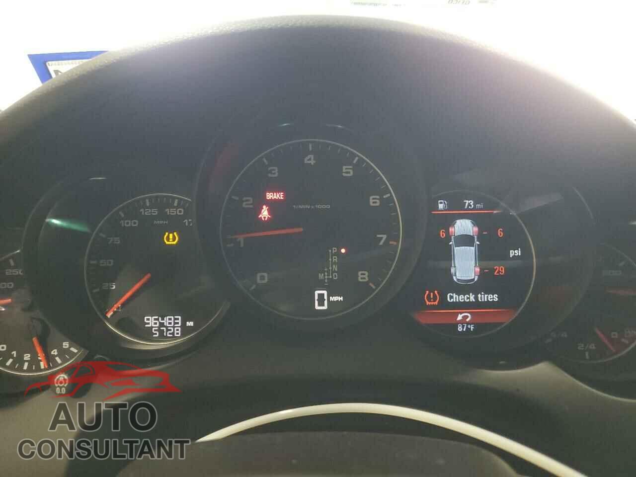 PORSCHE CAYENNE 2016 - WP1AA2A25GLA04971