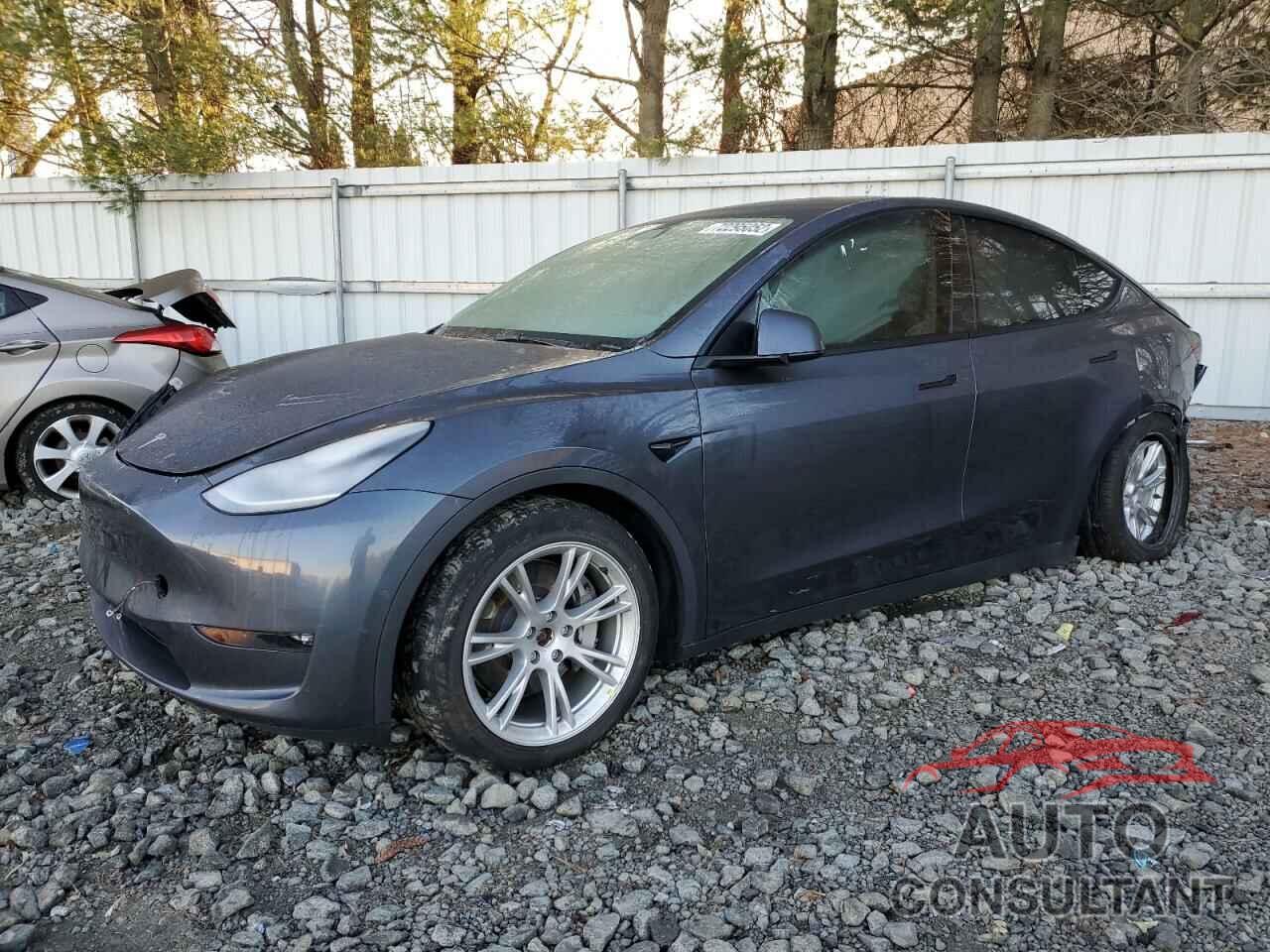 TESLA MODEL Y 2021 - 5YJYGDEE6MF114800