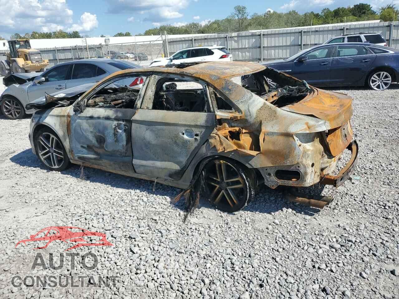 AUDI A3 2018 - WAUGUGFF2J1032576
