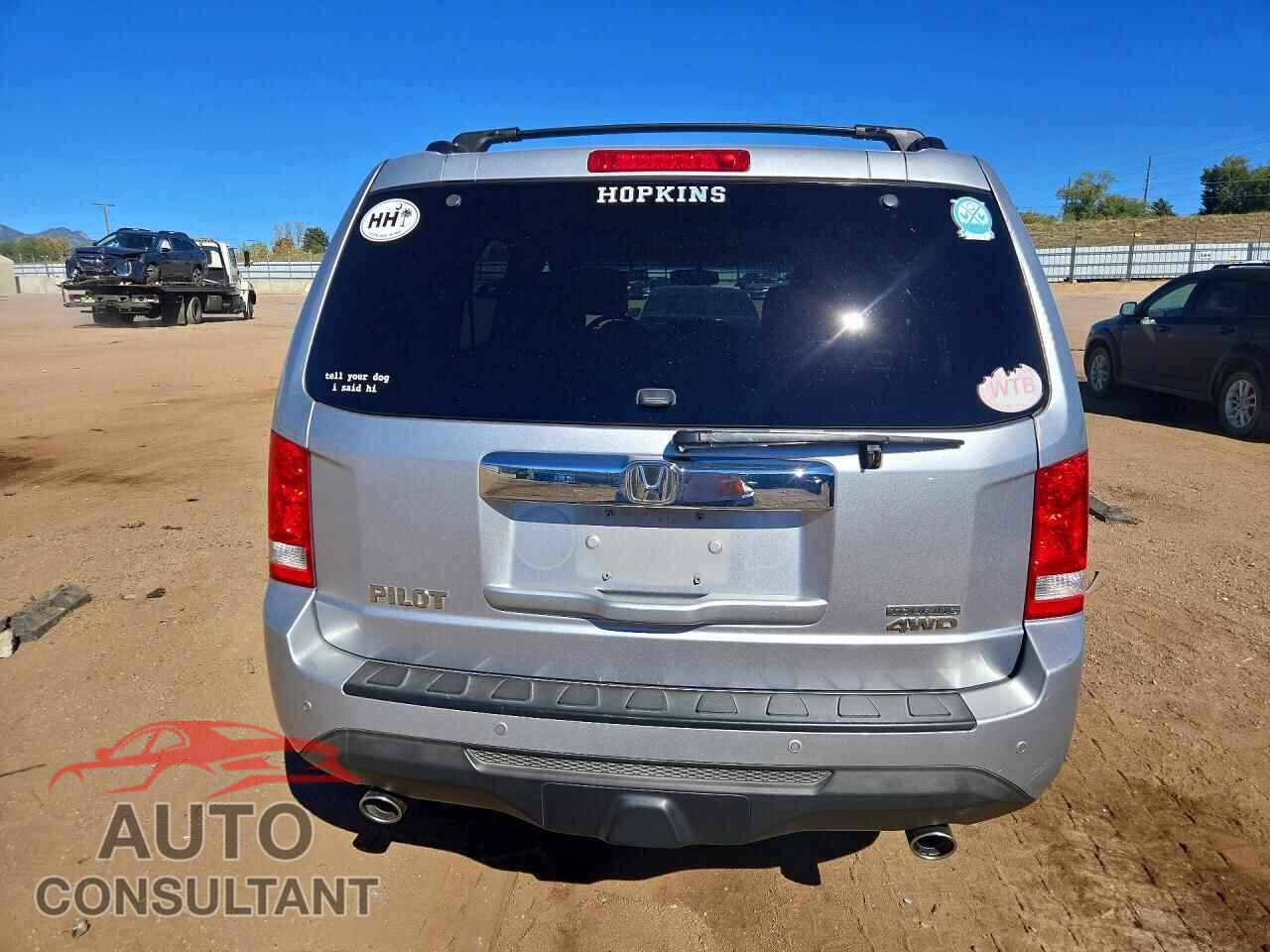 HONDA PILOT 2015 - 5FNYF4H92FB036228