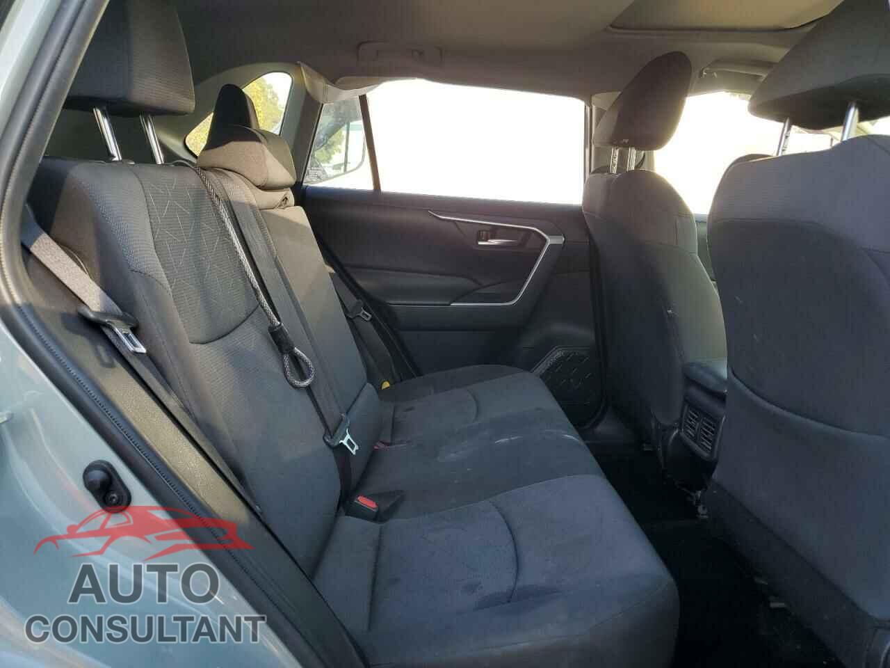 TOYOTA RAV4 2019 - JTMP1RFVXKD016964