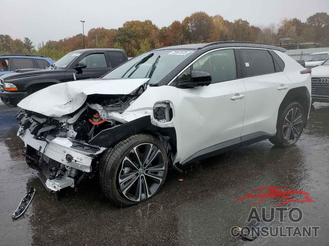 TOYOTA BZ4X XLE 2023 - JTMABACA1PA020836