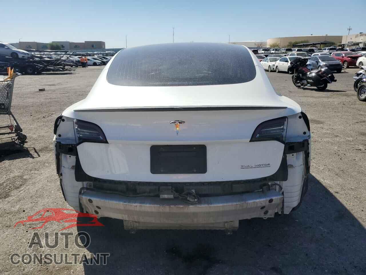 TESLA MODEL 3 2019 - 5YJ3E1EB6KF454997