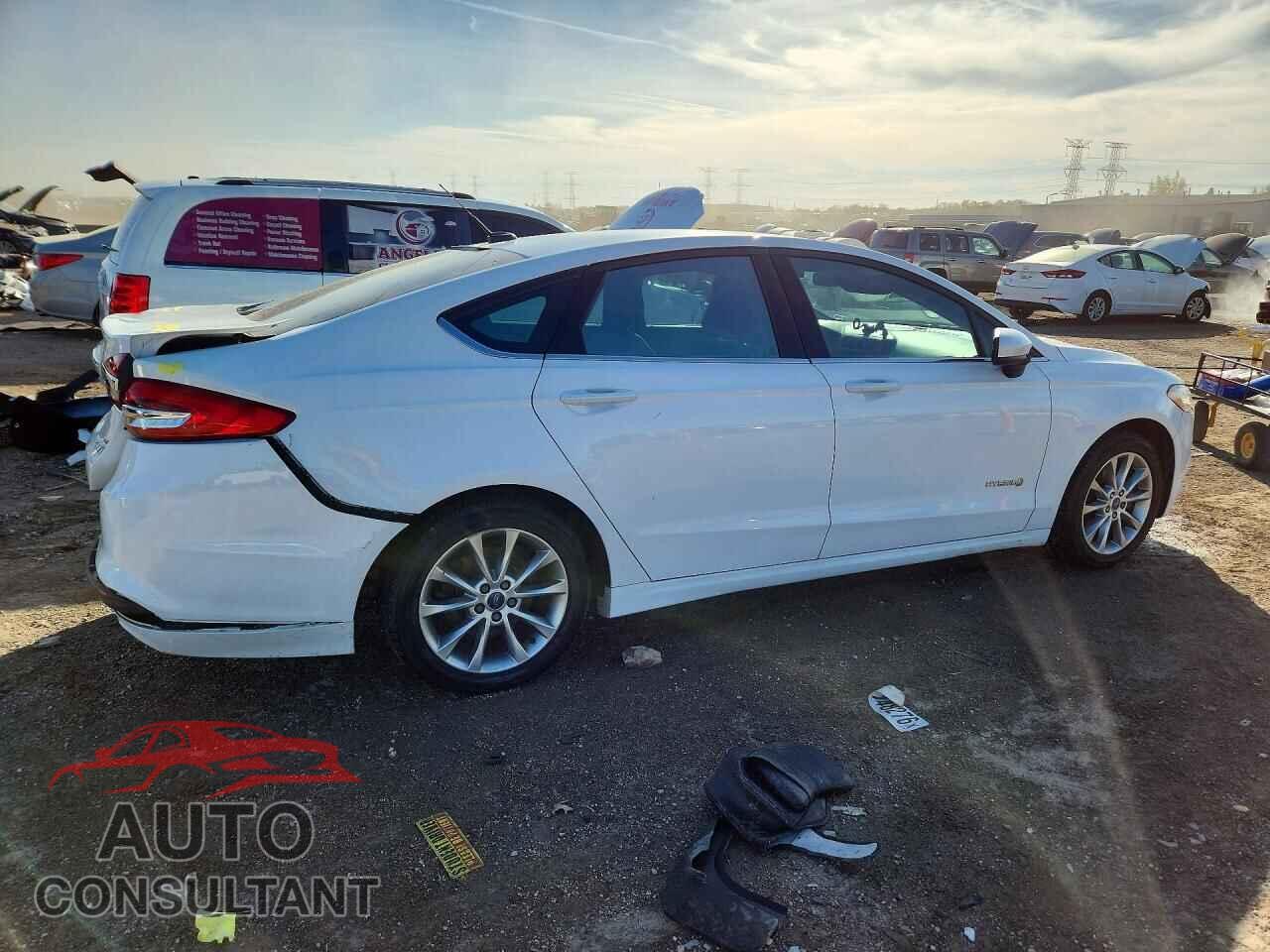 FORD FUSION 2017 - 3FA6P0LUXHR191075