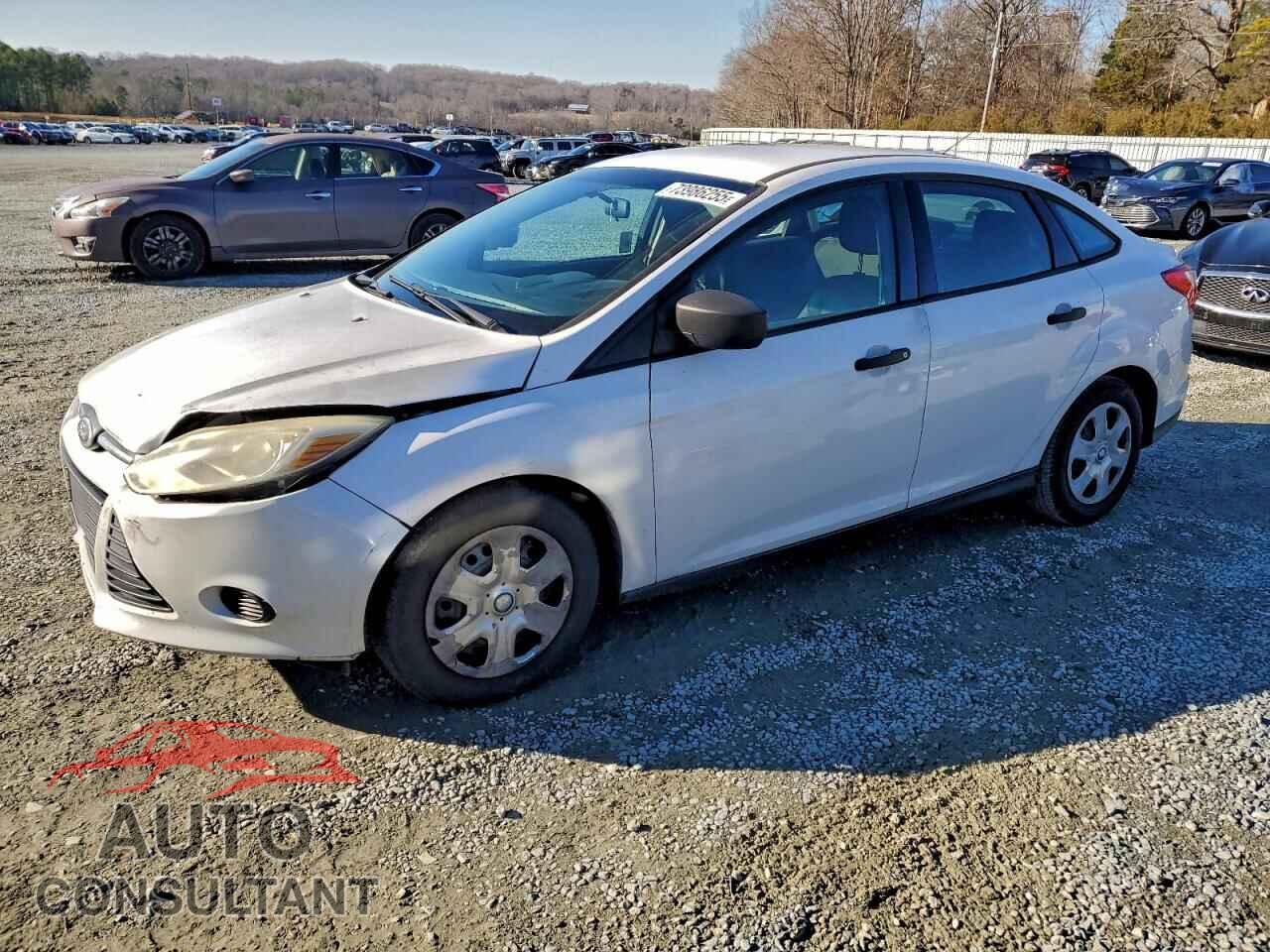FORD FOCUS 2012 - 1FAHP3E27CL132028