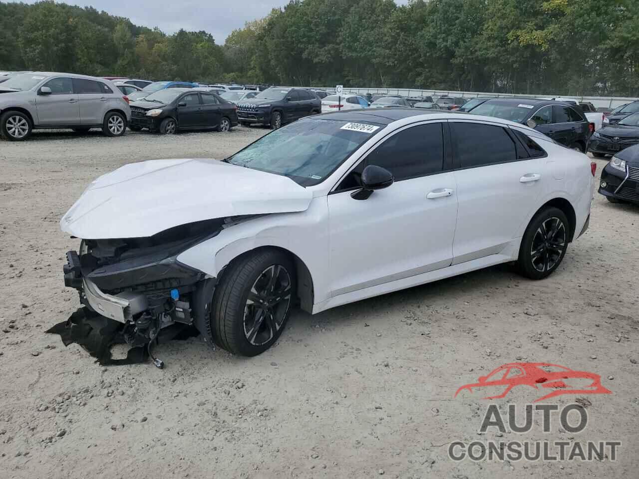 KIA K5 2022 - 5XXG64J24NG121396