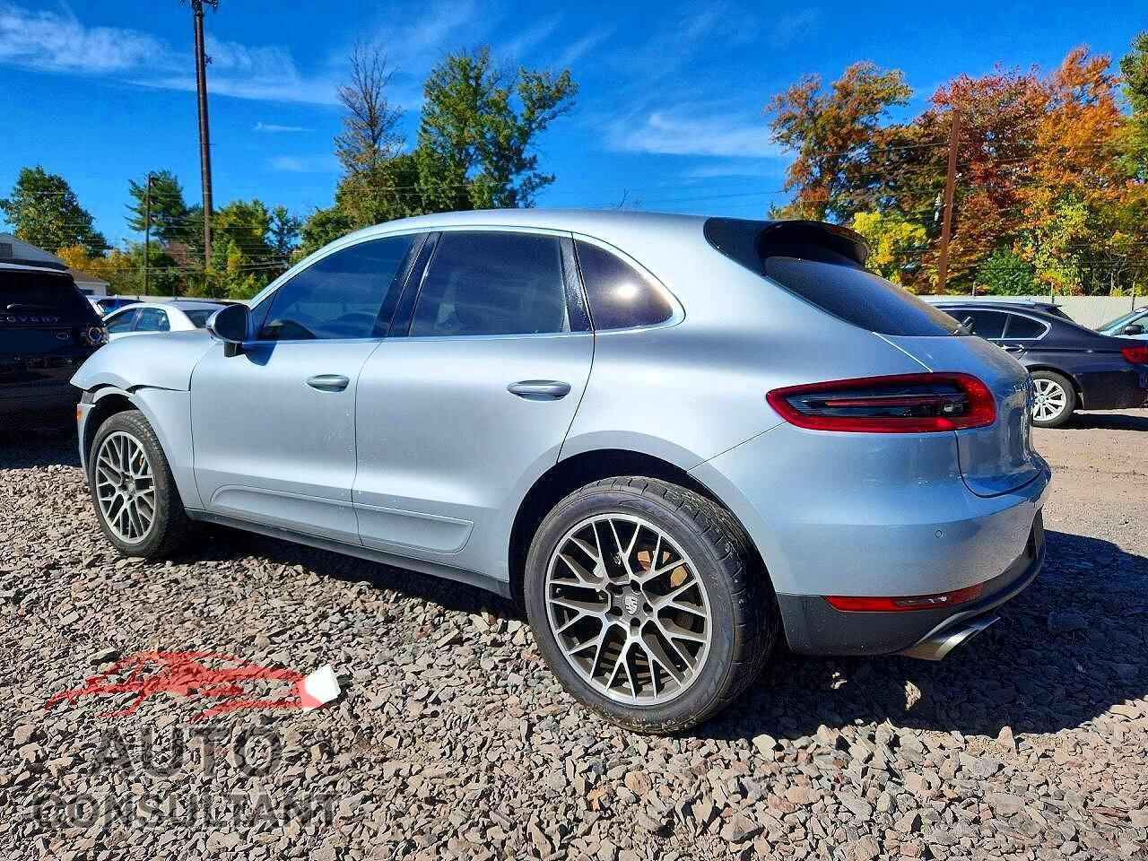 PORSCHE MACAN 2015 - WP1AB2A58FLB59696