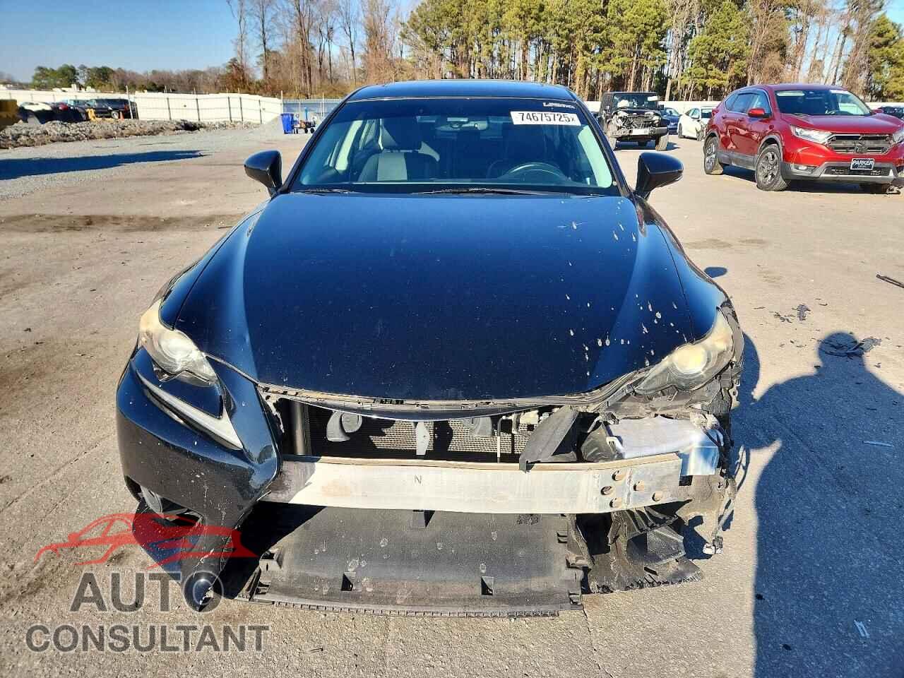 LEXUS IS 2014 - JTHBF1D20E5036174