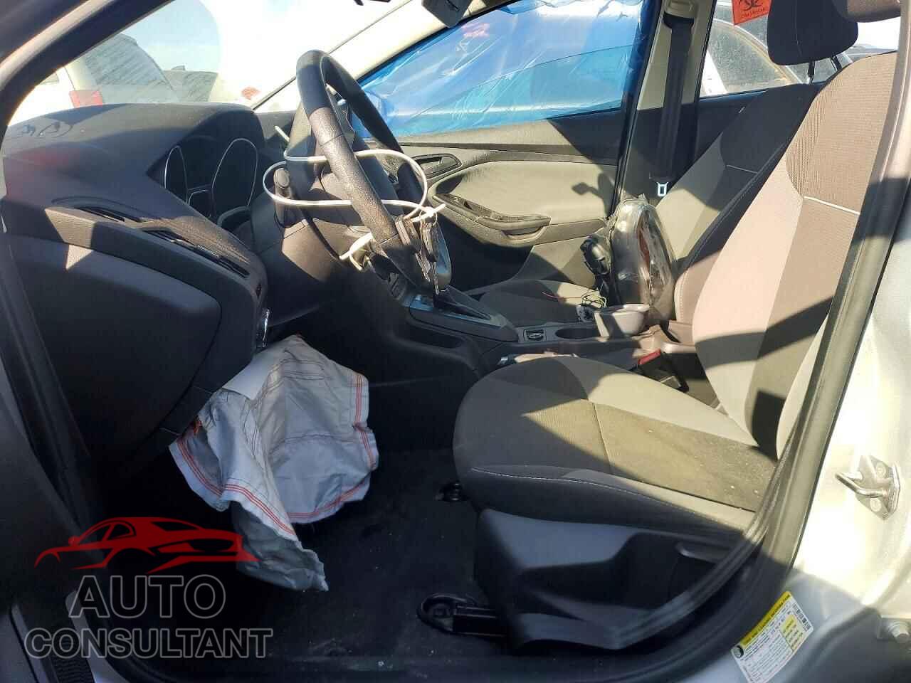 FORD FOCUS 2013 - 1FADP3E24DL218204