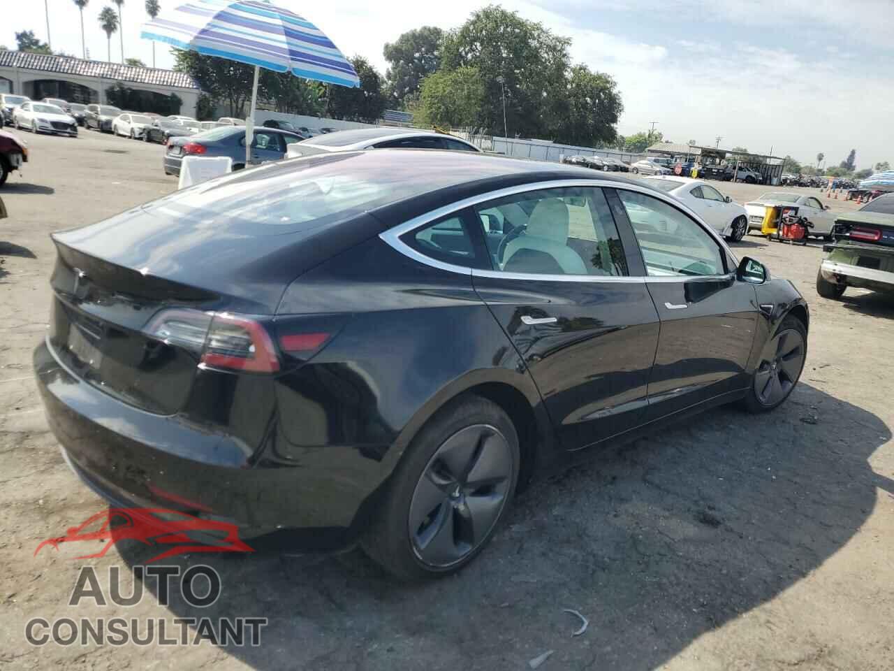 TESLA MODEL 3 2018 - 5YJ3E1EA5JF166426