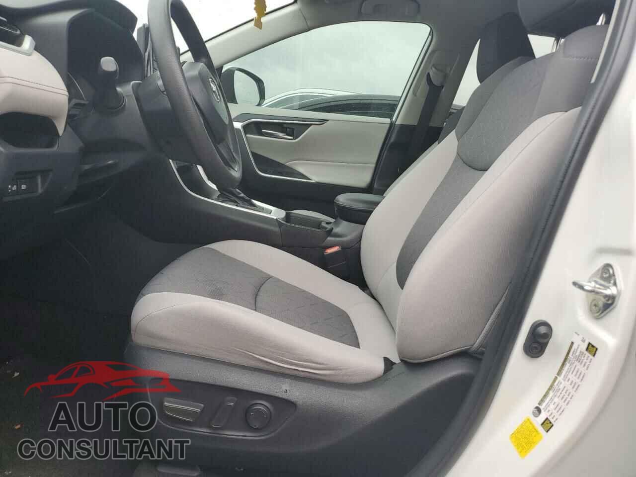 TOYOTA RAV4 2020 - 2T3W1RFV0LC063745