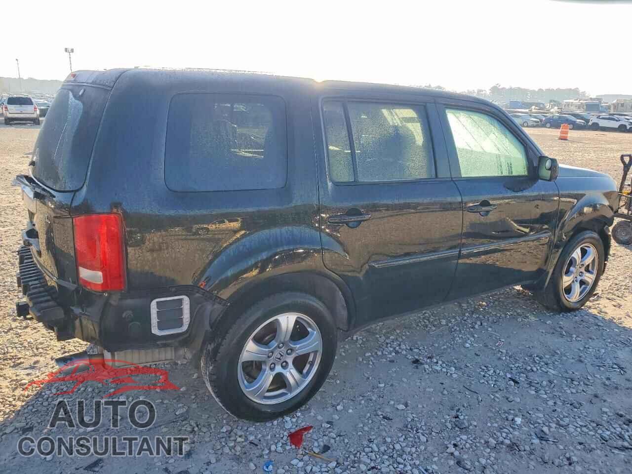 HONDA PILOT 2015 - 5FNYF3H56FB015986