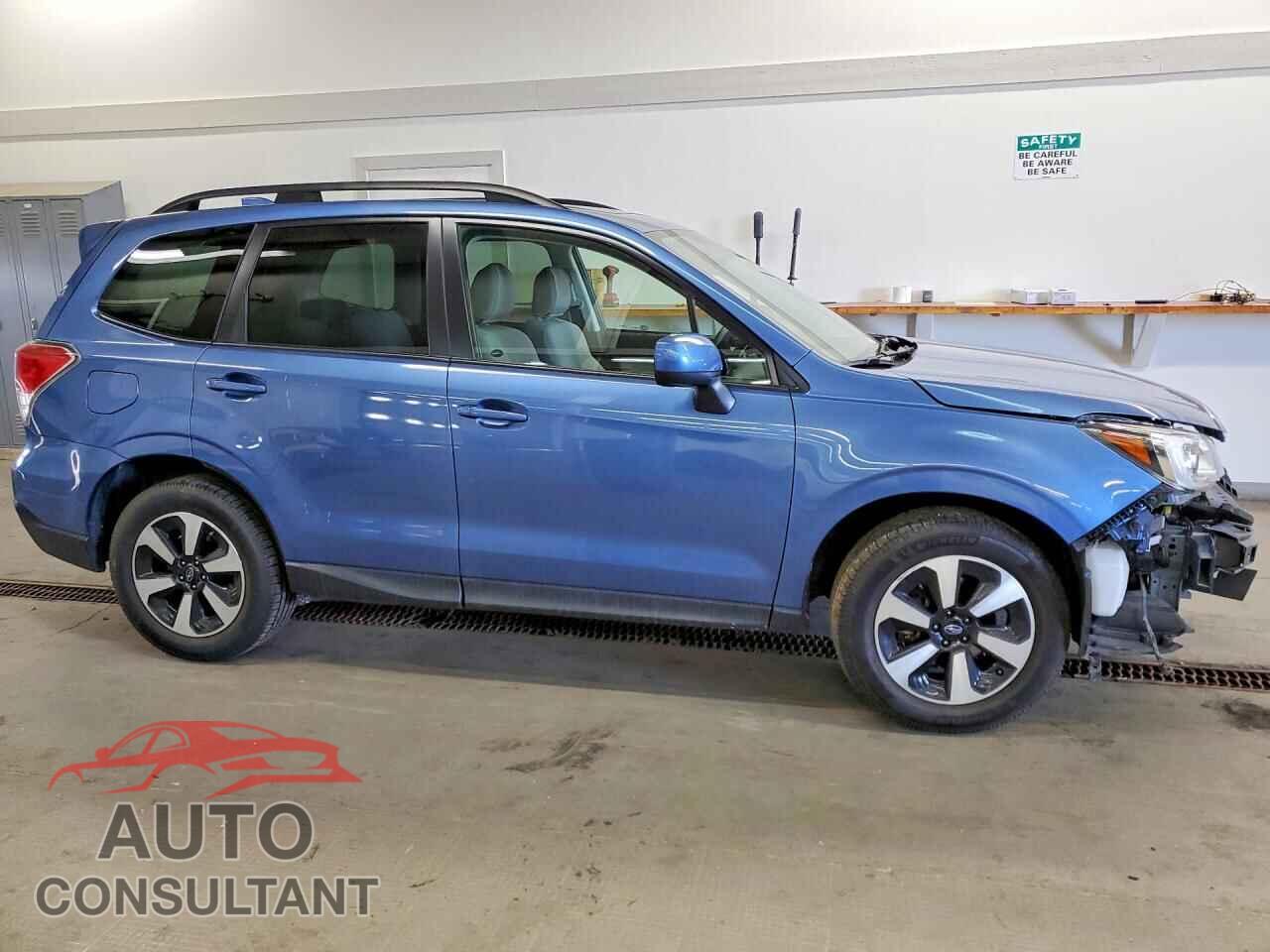 SUBARU FORESTER 2017 - JF2SJAGC8HH456015